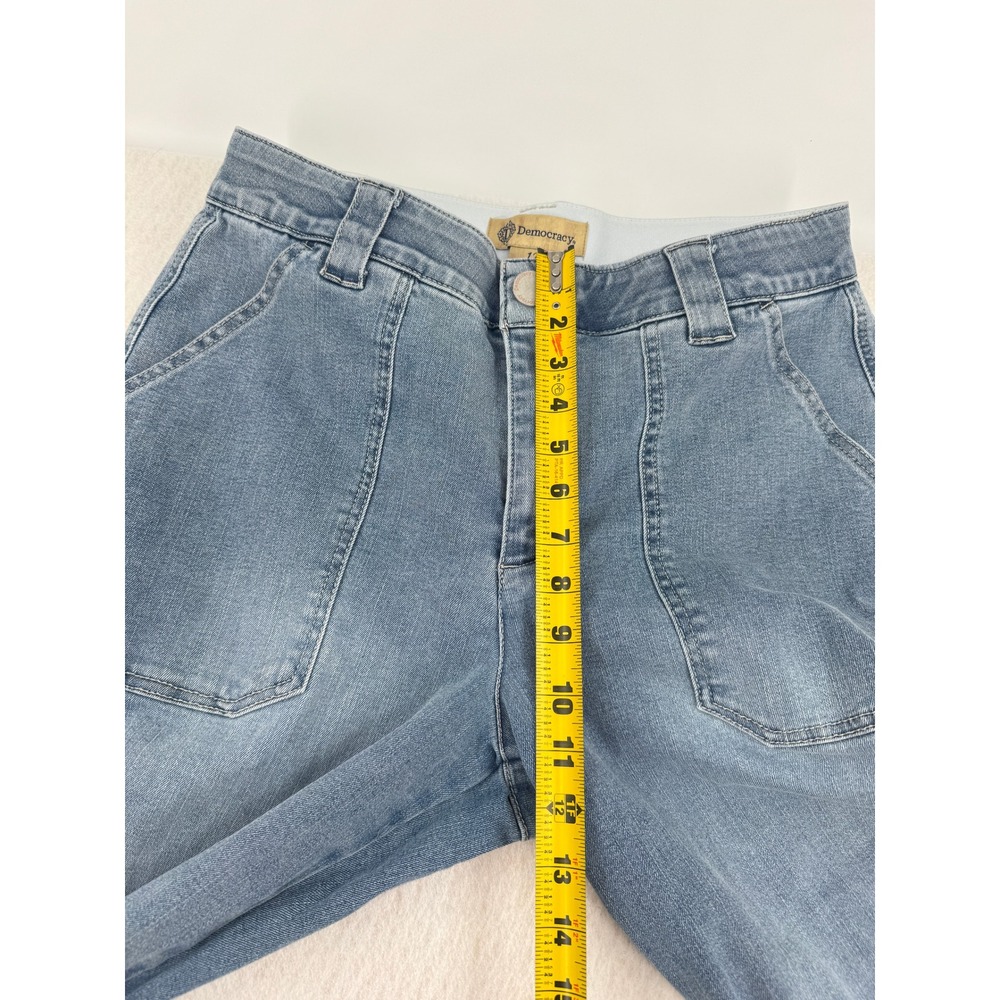 Democracy Ab Technology Light Wash Straight Patch Pocket Jeans Size 12 (32x29) - Picture 8 of 11